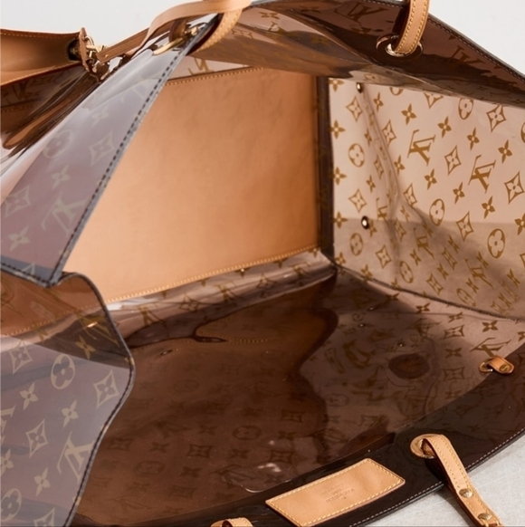 Louis Vuitton Ambre Sac Cabas GM Cruise Tote. - Picture 10 of 16